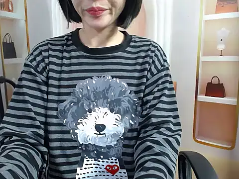 Snapshot of Love_bug15 chatting on 02/08/26, 04:21 Love bug15 online show from 02/08/26, 04:21