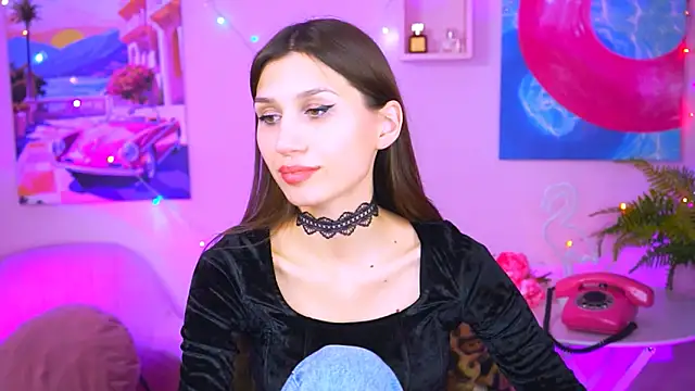 Snapshot of MollyPerry chatting on 01/07/25, 10:08 MollyPerry online show from 01/07/25, 10:08