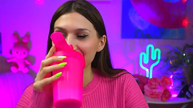 Snapshot of MollyPerry chatting on 02/27/25, 04:32 MollyPerry online show from 02/27/25, 04:32