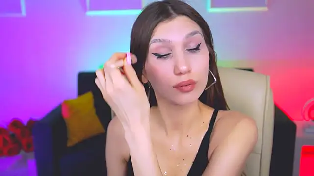 Snapshot of MollyPerry chatting on 03/19/25, 04:02 MollyPerry online show from 03/19/25, 04:02