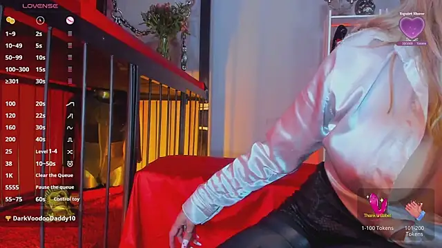 Snapshot of MistressAndre chatting on 11/26/25, 08:32 MistressAndre online show from 11/26/25, 08:32