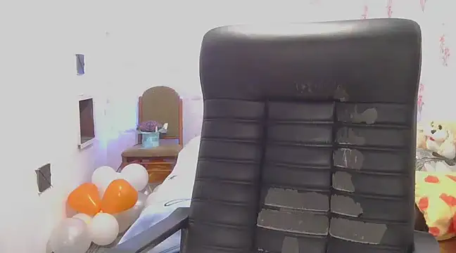 KittyyLaBeauty online show from 01/22/25, 12:17