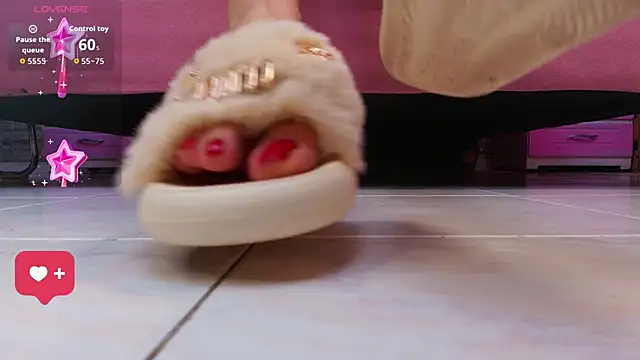 Snapshot of AuroraSim chatting on 12/03/25, 01:42 AuroraSim online show from 12/03/25, 01:42