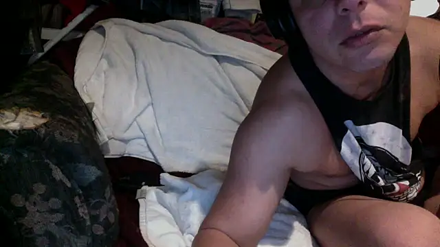 Snapshot of Phelyxx_elgato chatting on 12/08/24, 12:52 Phelyxx elgato online show from 12/08/24, 12:52