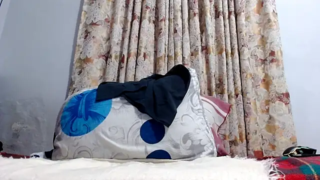 Snapshot of gollfather13 chatting on 03/12/25, 02:12 gollfather13 online show from 03/12/25, 02:12