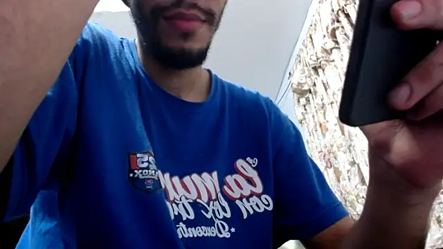 Snapshot of gollfather13 chatting on 09/29/25, 02:00 gollfather13 online show from 09/29/25, 02:00