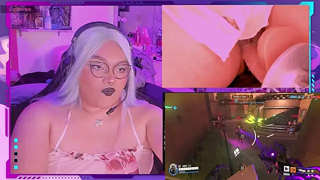 Snapshot of MegariaB chatting on 01/28/25, 07:43 MegariaB online show from 01/28/25, 07:43