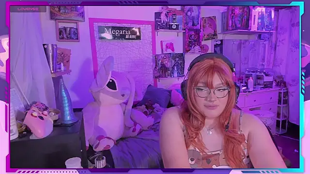 Snapshot of MegariaB chatting on 02/11/25, 04:33 MegariaB online show from 02/11/25, 04:33