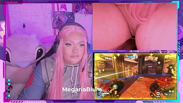 Snapshot of MegariaB chatting on 03/13/25, 07:42 MegariaB online show from 03/13/25, 07:42