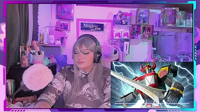 Snapshot of MegariaB chatting on 09/21/25, 04:14 MegariaB online show from 09/21/25, 04:14