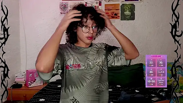 Snapshot of angelsdustxxx chatting on 12/19/24, 04:23 angelsdustxxx online show from 12/19/24, 04:23