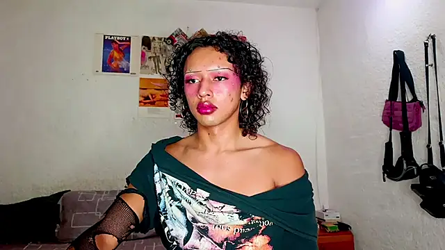 Snapshot of angelsdustxxx chatting on 02/12/25, 06:19 angelsdustxxx online show from 02/12/25, 06:19