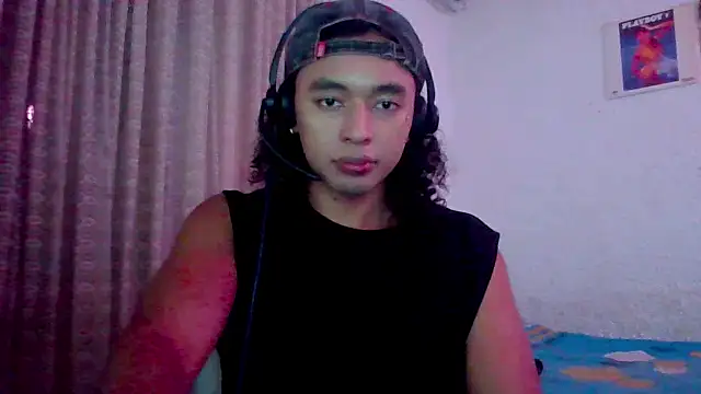 Snapshot of angelsdustxxx chatting on 09/28/25, 01:33 angelsdustxxx online show from 09/28/25, 01:33