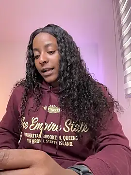 Snapshot of evangeline_ch chatting on 03/18/26, 02:20 evangeline ch online show from 03/18/26, 02:20