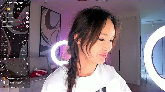 Snapshot of Sweet_yasu chatting on 12/19/24, 11:07 Sweet yasu online show from 12/19/24, 11:07