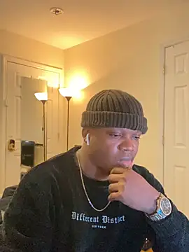 Snapshot of onlyonebbcking chatting on 12/29/24, 02:06 onlyonebbcking online show from 12/29/24, 02:06