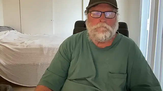 Drummajor online show from 10/26/25, 03:29