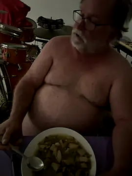 Drummajor online show from 11/16/25, 04:18