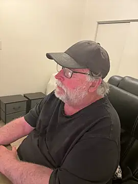 Drummajor online show from 11/18/25, 04:17