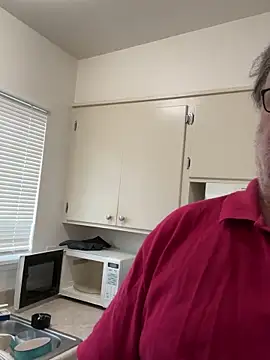 Snapshot of Drummajor chatting on 03/25/26, 02:56 Drummajor online show from 03/25/26, 02:56