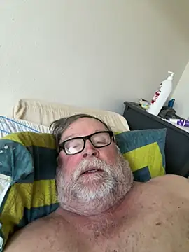 Snapshot of Drummajor chatting on 04/08/26, 11:48 Drummajor online show from 04/08/26, 11:48