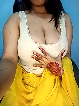 Snapshot of Dayna-36 chatting on 12/22/24, 06:04 Dayna-36 online show from 12/22/24, 06:04