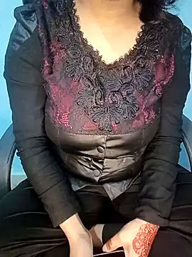 Snapshot of Dayna-36 chatting on 01/10/25, 05:56 Dayna-36 online show from 01/10/25, 05:56