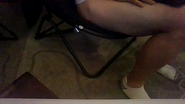 Snapshot of Haztogo4me chatting on 10/27/25, 09:24 Haztogo4me online show from 10/27/25, 09:24