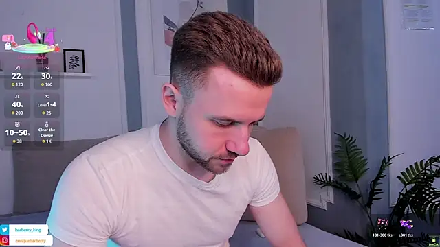 Snapshot of EnriqueBarberry chatting on 04/18/26, 05:33 EnriqueBarberry online show from 04/18/26, 05:33