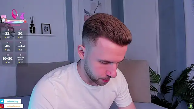 Snapshot of EnriqueBarberry chatting on 04/23/26, 11:31 EnriqueBarberry online show from 04/23/26, 11:31