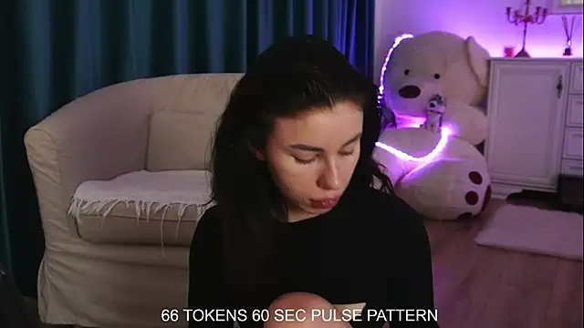 ivyleague  online show from 01/04/25, 08:28