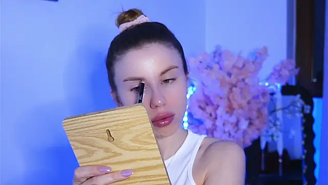 Snapshot of ivyleague_ chatting on 03/31/26, 05:46 ivyleague online show from 03/31/26, 05:46