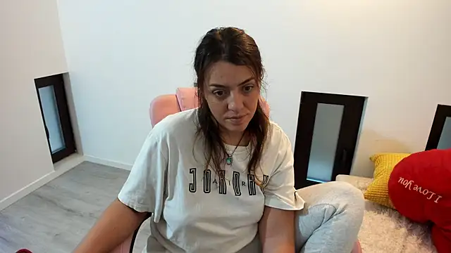 Dyana Kaylinn online show from 11/28/25, 06:16