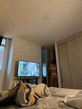 Susi bell online show from 02/16/25, 09:38