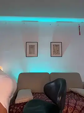 Susi bell online show from 02/22/25, 10:52