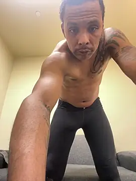 Snapshot of Mixedricanstud chatting on 03/18/26, 10:29 Mixedricanstud online show from 03/18/26, 10:29