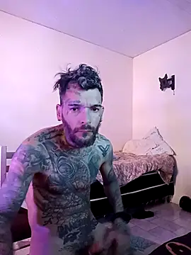 Snapshot of Yuni_clavwro chatting on 10/13/25, 07:47 Yuni clavwro online show from 10/13/25, 07:47