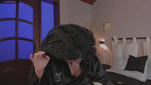 nayah   online show from 01/18/25, 12:26