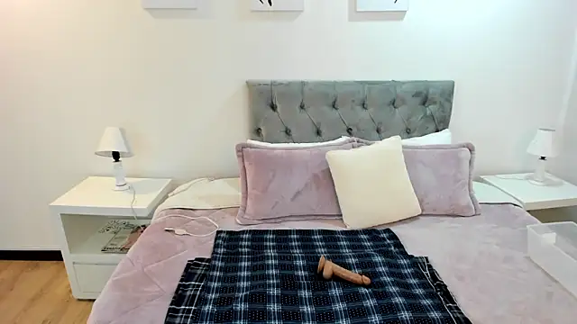  Natalie18 online show from 01/17/25, 03:12