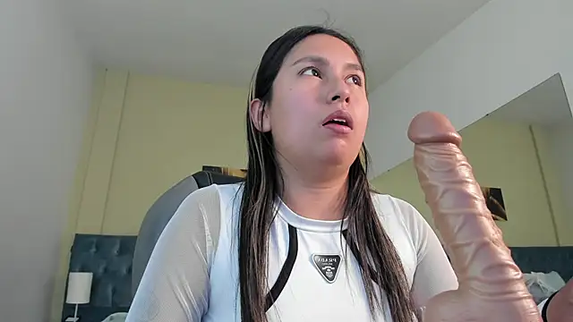  Natalie18 online show from 02/02/25, 08:30