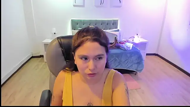  Natalie18 online show from 12/05/25, 03:37