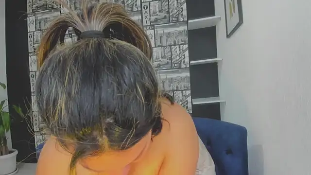 Snapshot of Devil_Sara chatting on 02/12/25, 01:41 Devil Sara online show from 02/12/25, 01:41