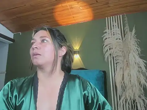 Snapshot of Devil_Sara chatting on 03/01/25, 11:47 Devil Sara online show from 03/01/25, 11:47