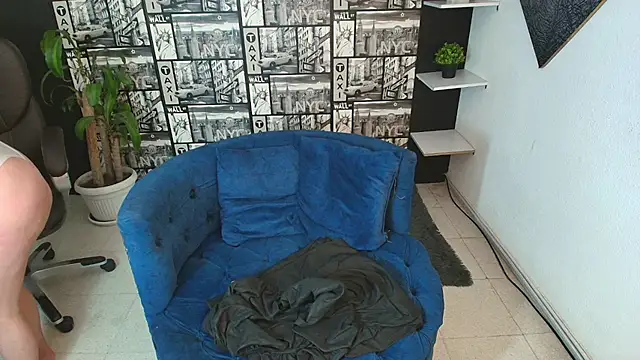 Snapshot of Devil_Sara chatting on 12/05/25, 06:59 Devil Sara online show from 12/05/25, 06:59