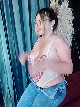 Devil Sara online show from 04/12/26, 04:01