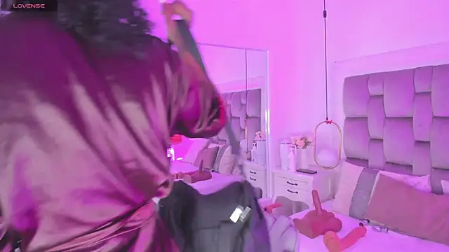 PamelaMendez  online show from 01/20/25, 03:37