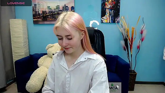 Snapshot of Tweet88 chatting on 12/11/24, 12:34 Tweet88 online show from 12/11/24, 12:34