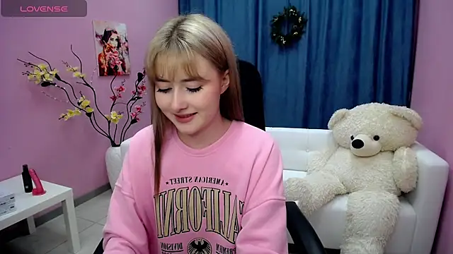 Snapshot of Tweet88 chatting on 01/05/25, 07:28 Tweet88 online show from 01/05/25, 07:28