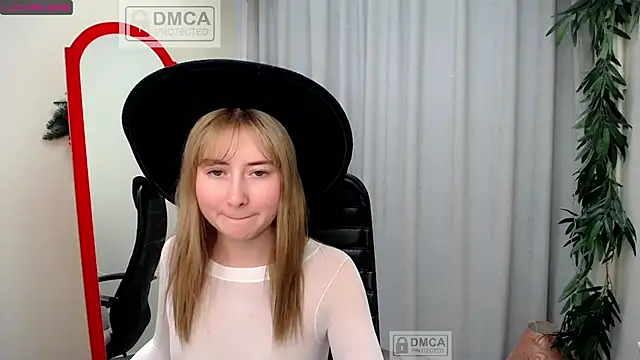 Snapshot of Tweet88 chatting on 01/14/25, 08:52 Tweet88 online show from 01/14/25, 08:52