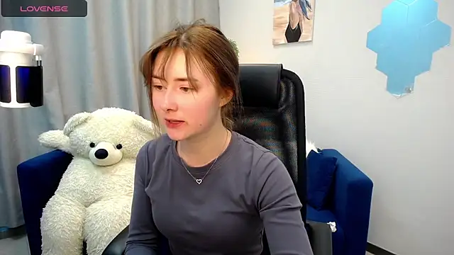 Snapshot of Tweet88 chatting on 03/18/25, 08:48 Tweet88 online show from 03/18/25, 08:48